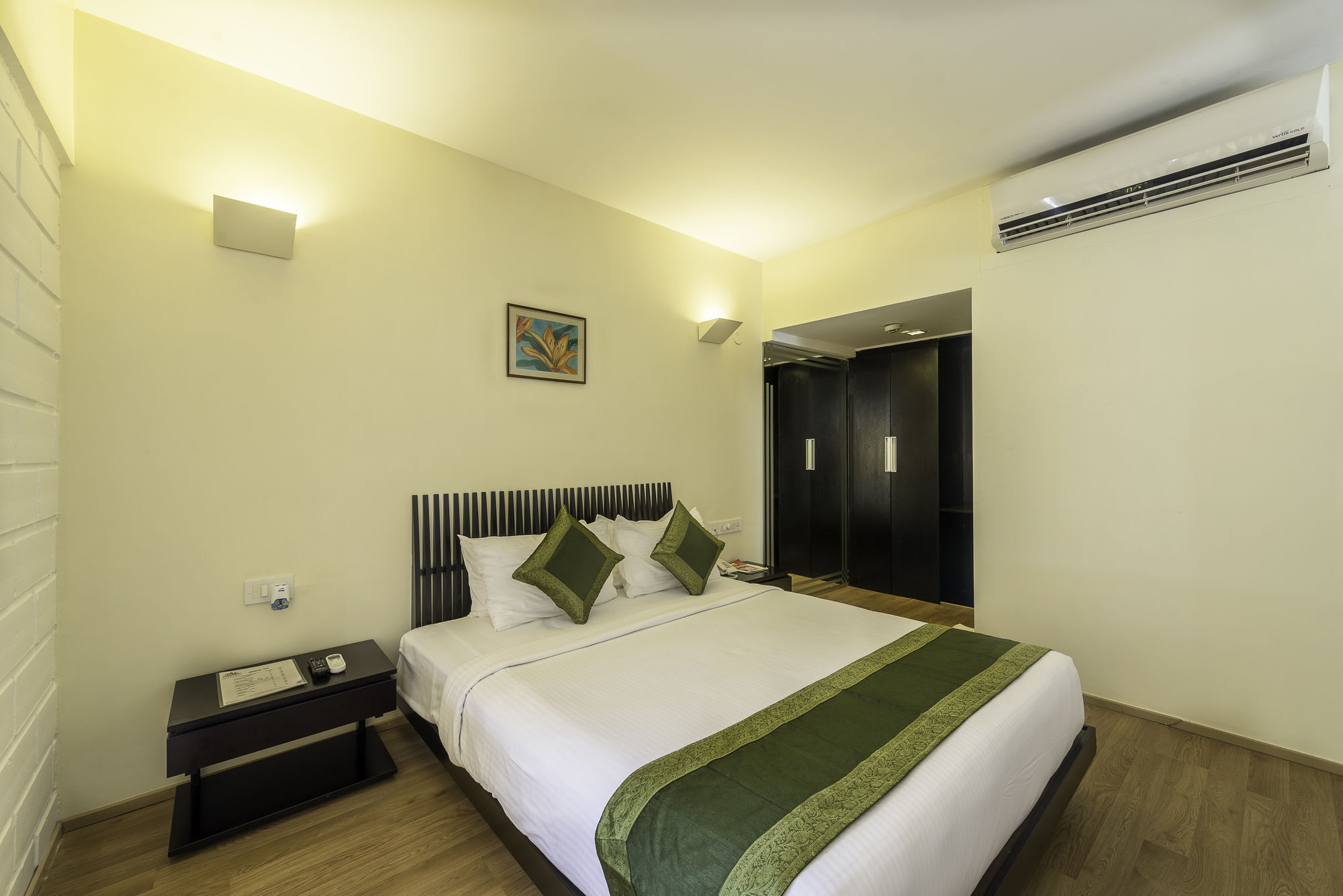 Treebo Trend Spektrum Suites ไมซอร์ ภายนอก รูปภาพ