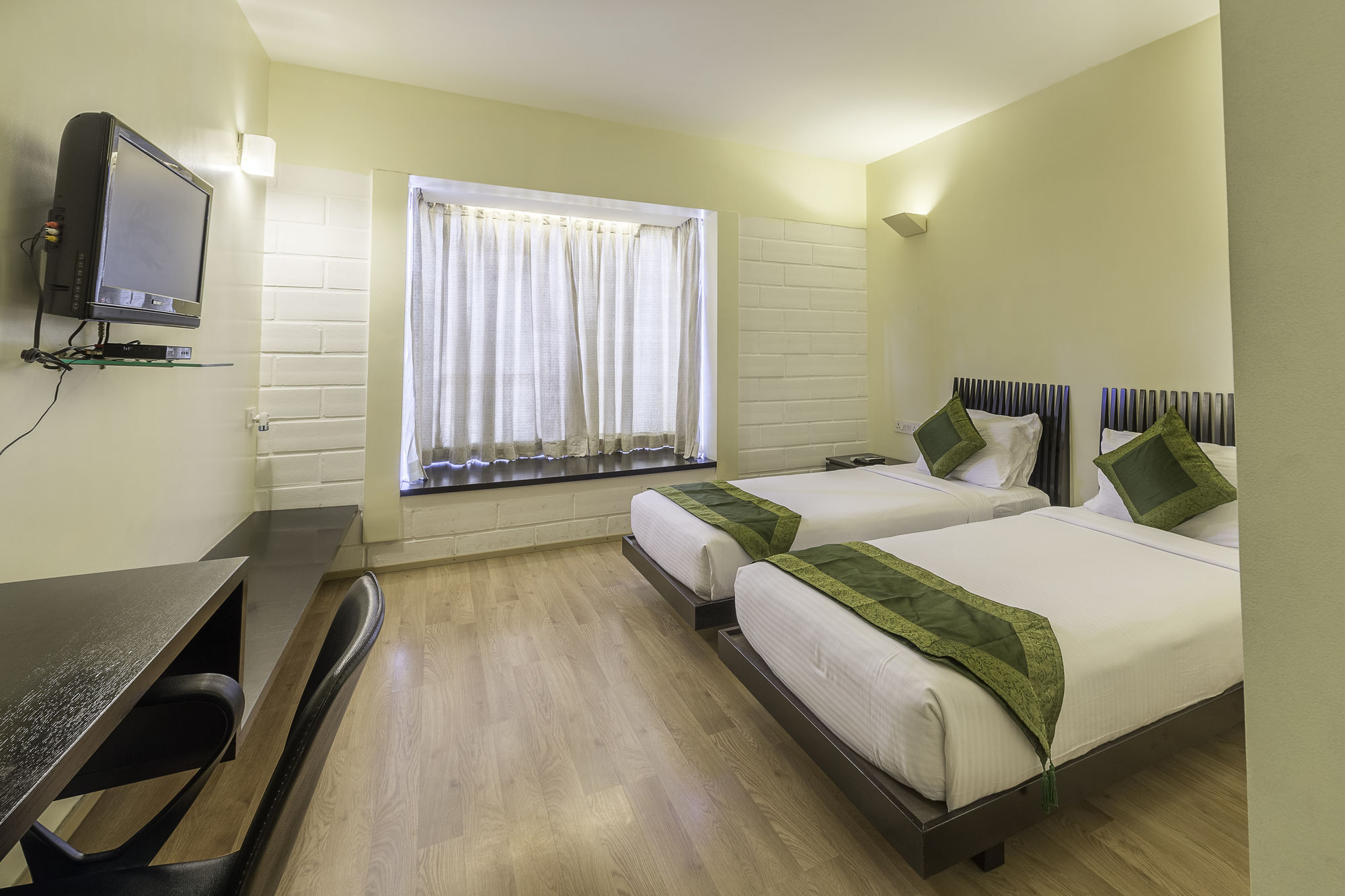 Treebo Trend Spektrum Suites ไมซอร์ ภายนอก รูปภาพ