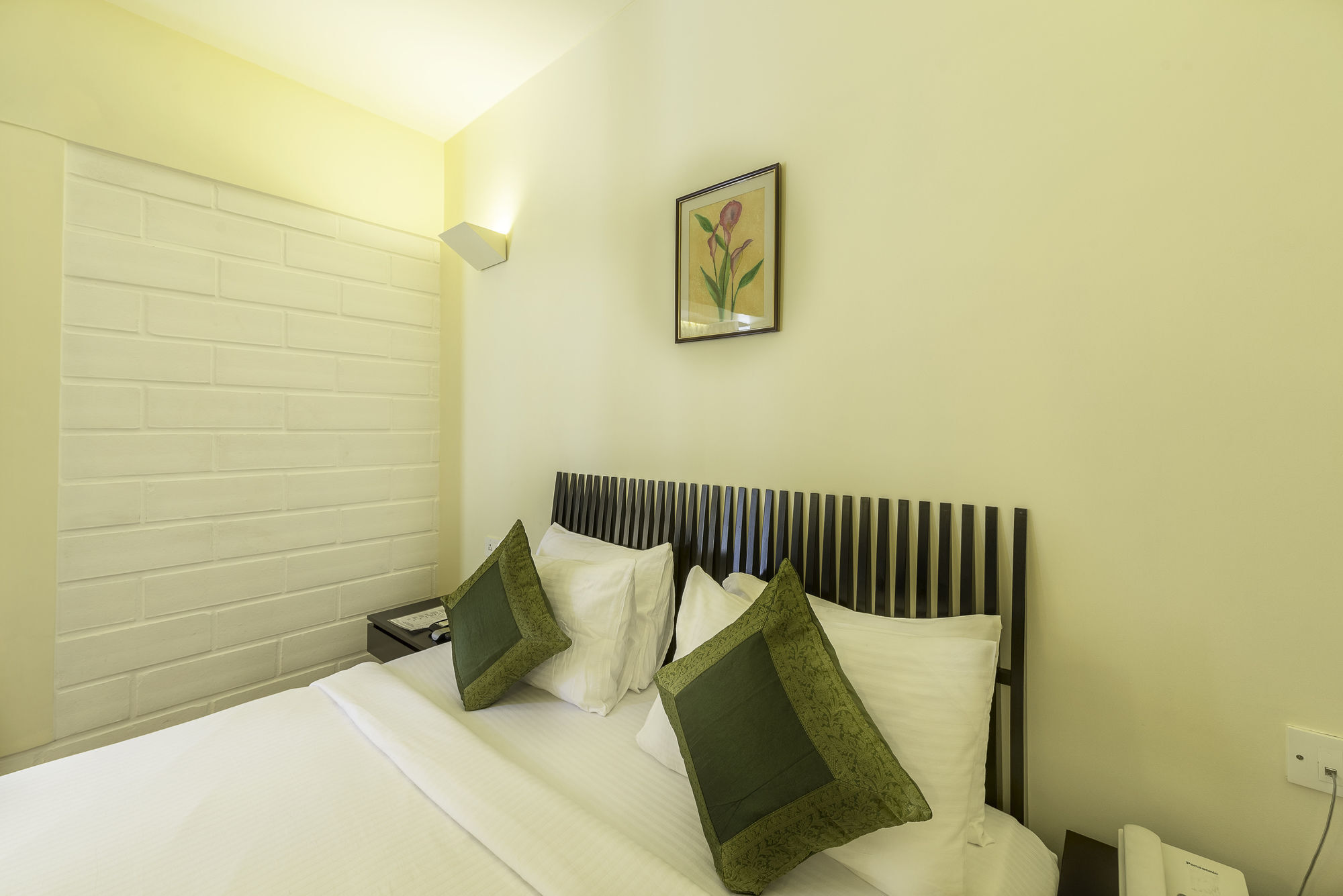 Treebo Trend Spektrum Suites ไมซอร์ ภายนอก รูปภาพ