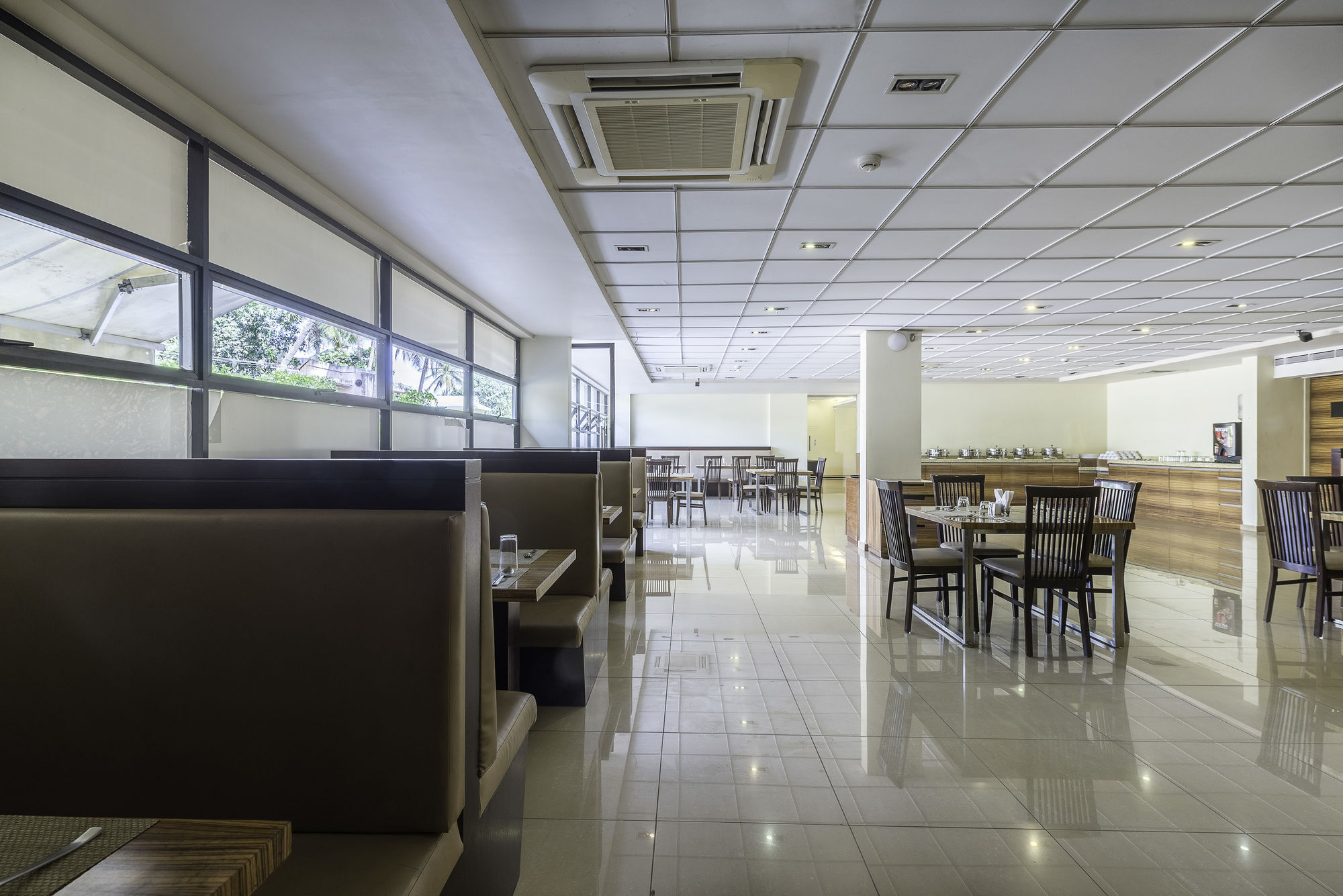 Treebo Trend Spektrum Suites ไมซอร์ ภายนอก รูปภาพ